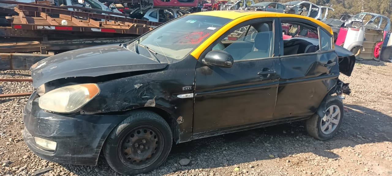  Hyundai ACCENT 2005    EN DESARME